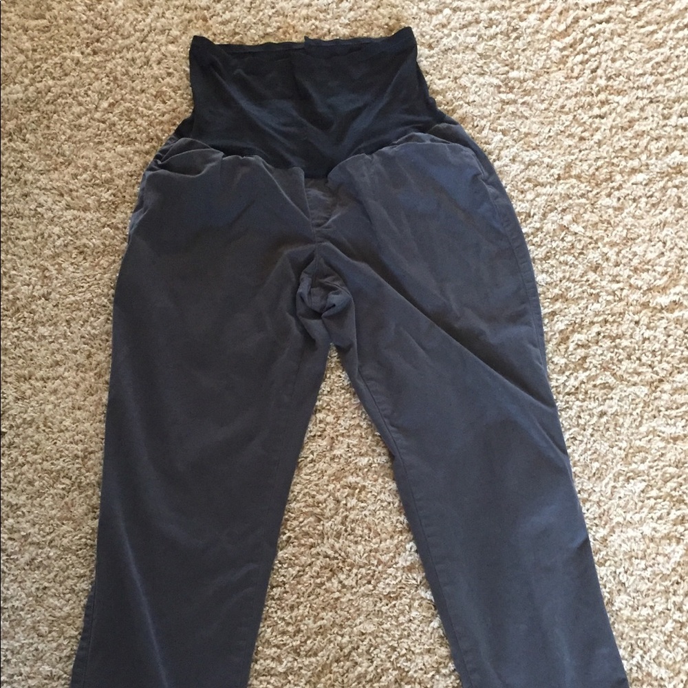 GAP- Maternity girlfriend style chinos
